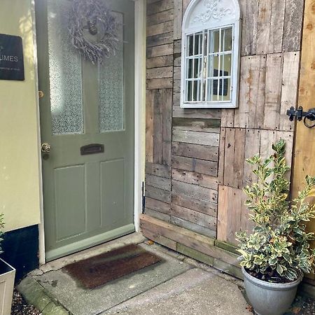 Little Limes An Adorable Little Suffolk Getaway With Outside Space Near Woodbridge Eyke Bagian luar foto